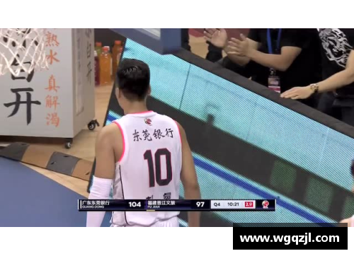 AGGAMECBA历史最诡异一战!广东宏远单节仅得1分遭羞辱,至今仍无人超越 - 副本 (2)